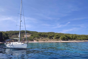 Split: Dagsutflykt med segelbåt till ön Šolta och ön Brač