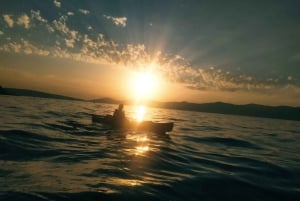 Split : excursion guidée en kayak de mer et plongée avec tuba au coucher du soleil avec vin