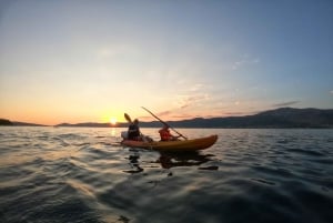 Split : excursion guidée en kayak de mer et plongée avec tuba au coucher du soleil avec vin