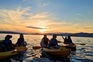 Split : excursion guidée en kayak de mer et plongée avec tuba au coucher du soleil avec vin