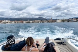 Split: Passeio de barco de meio dia pela Lagoa Azul, naufrágio e Trogir