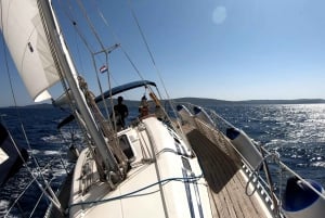 Split: Half Day Sailing Tour with Swim Stop, Snacks and Wine