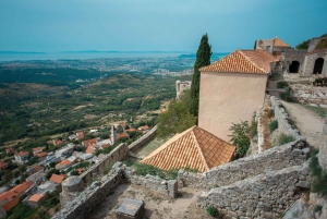 Split : Visite d'une demi-journée de la forteresse de Klis et de la grotte de Vranjača.