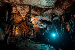 Split: Halvdagstur til Klis festning og Vranjača-grotten
