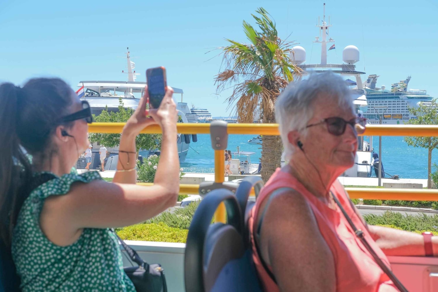 スプリト：ホップオン/ホップオフ観光レッドライン市内ツアーをご利用ください