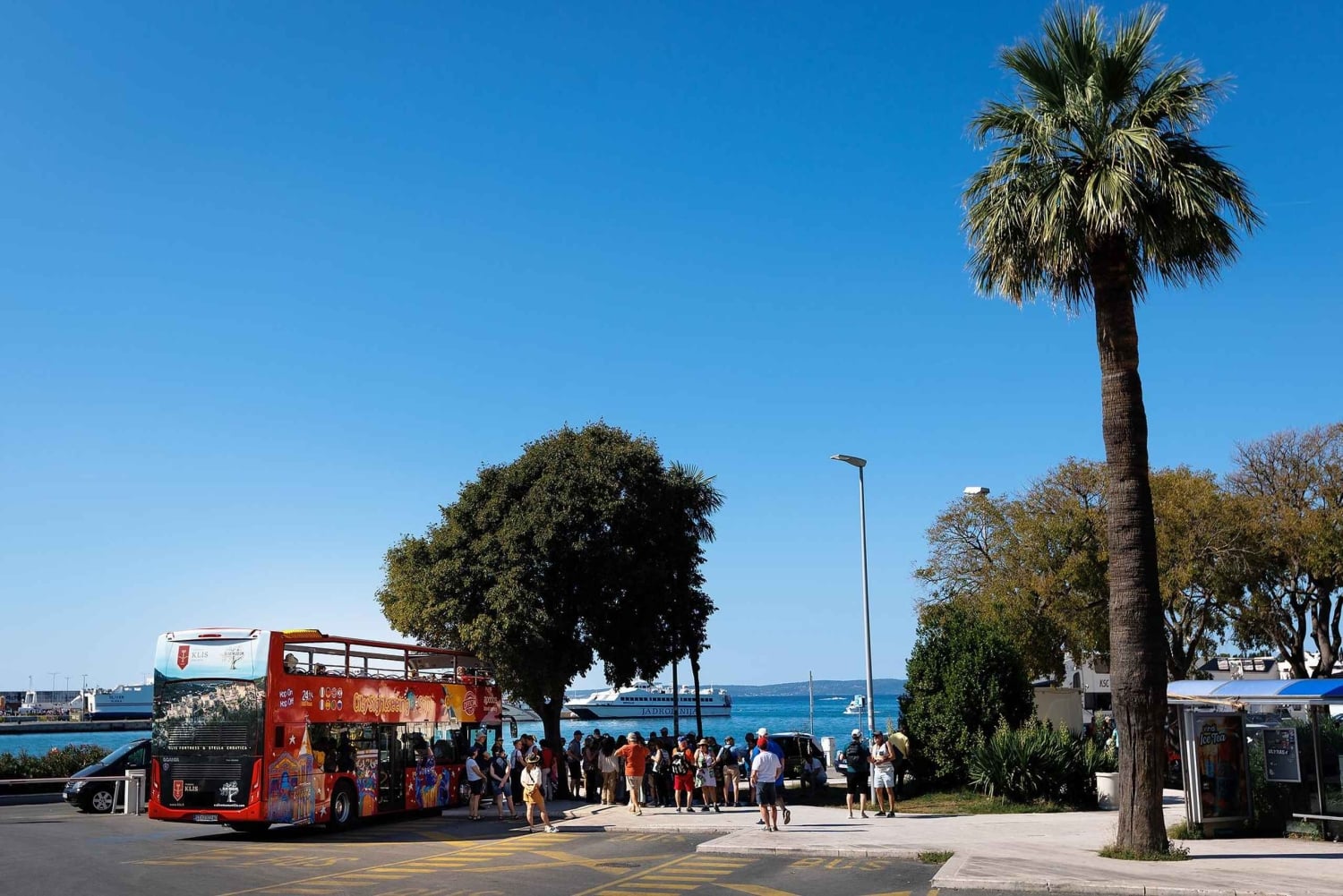 スプリト：ホップオン/ホップオフ観光レッドライン市内ツアーをご利用ください