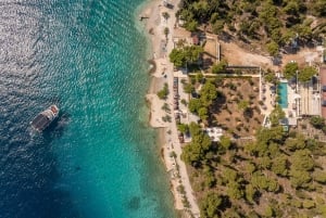 Split: Cruzeiro por Hvar, Brač e Pakleni com almoço e bebidas