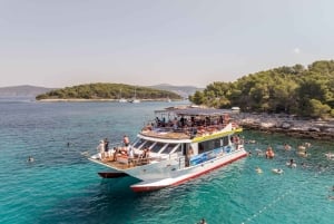 Split: Cruzeiro por Hvar, Brač e Pakleni com almoço e bebidas