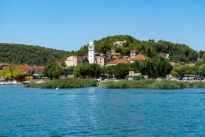Split: begeleide dagtrip Krka-watervallen met zwem- en boottocht