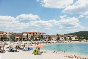 Split: Viagem às cascatas de Krka com cruzeiro de barco e natação