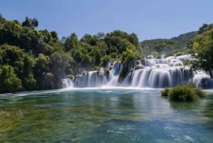 Split: Wodospady Krka z rejsem statkiem, winem i oliwą z oliwek