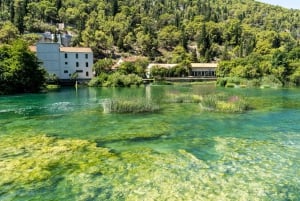 Split: Wodospady Krka z rejsem statkiem, winem i oliwą z oliwek