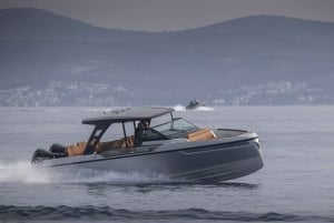 Split: Privater Luxus-Bootsausflug zu den Inseln Hvar und Pakleni