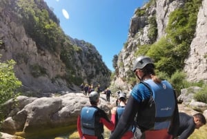Split/Omiš: Canyoning på Cetina-floden med certificerede guider