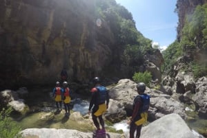 Spalato/Omiš: Canyoning sul fiume Cetina con guide certificate