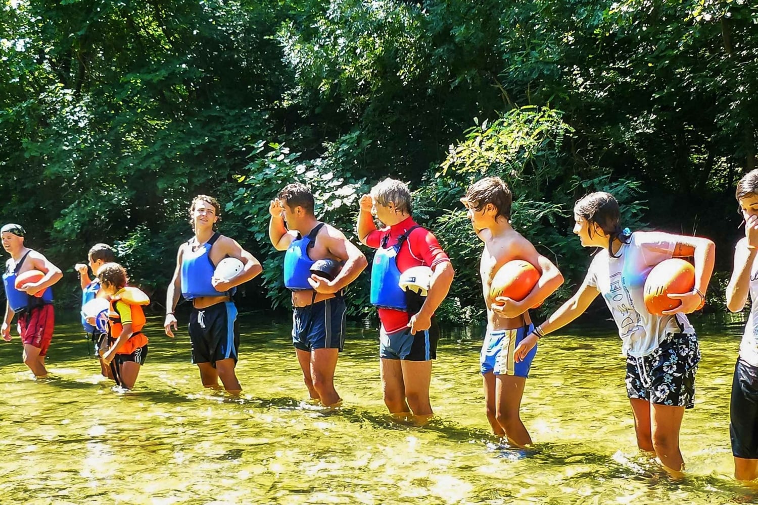 Split/Omiš: Raften op de Cetina rivier met klifsprong & zwemmen