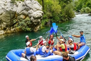 Split/Omiš: Cetina elverafting med klippehopp og svømming