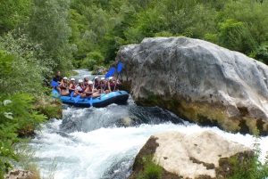 Split/Omiš: Rafting på floden Cetina med klipphopp och simning
