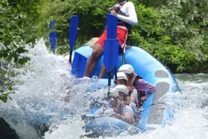 Split/Omiš: Raften op de Cetina rivier met klifsprong & zwemmen