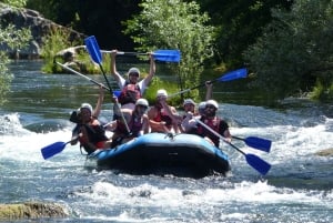 Split/Omiš: Raften op de Cetina rivier met klifsprong & zwemmen