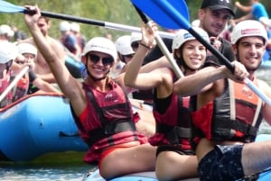 Split/Omiš: Raften op de Cetina rivier met klifsprong & zwemmen