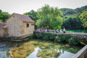 Split/Trogir : Excursion d'une journée dans le parc national de Krka avec dégustation de vin