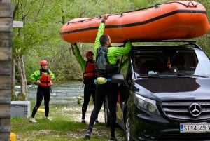 Split: rafting premium, exploración de cuevas, saltos desde acantilados y picnic.
