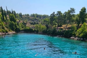 Split: Yksityinen päiväkierros jahtilla Adrianmeren saarille