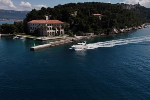 Split: Privat dagsutflykt med yacht till Adriatiska öarna