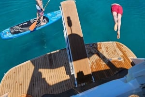 Split: Privat dagsutflykt med yacht till Adriatiska öarna