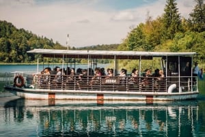 Spalato: Tour autoguidato dei laghi di Plitvice con giro in barca