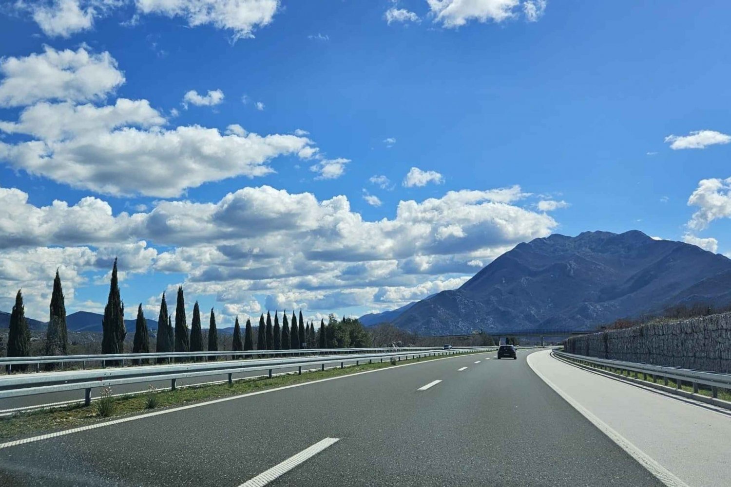 Split: Naar Dubrovnik Privé Transfer met Stop in Ston