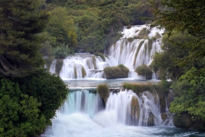 Split & Trogir: Krka Wasserfälle & Schwimmen in Primošten