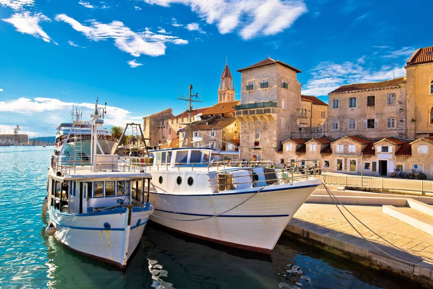 Split: Tur med åpen buss til Trogir + gratis spasertur i Split