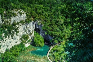 Split/Trogir to Zagreb: Private Transfer with Plitvice Lakes