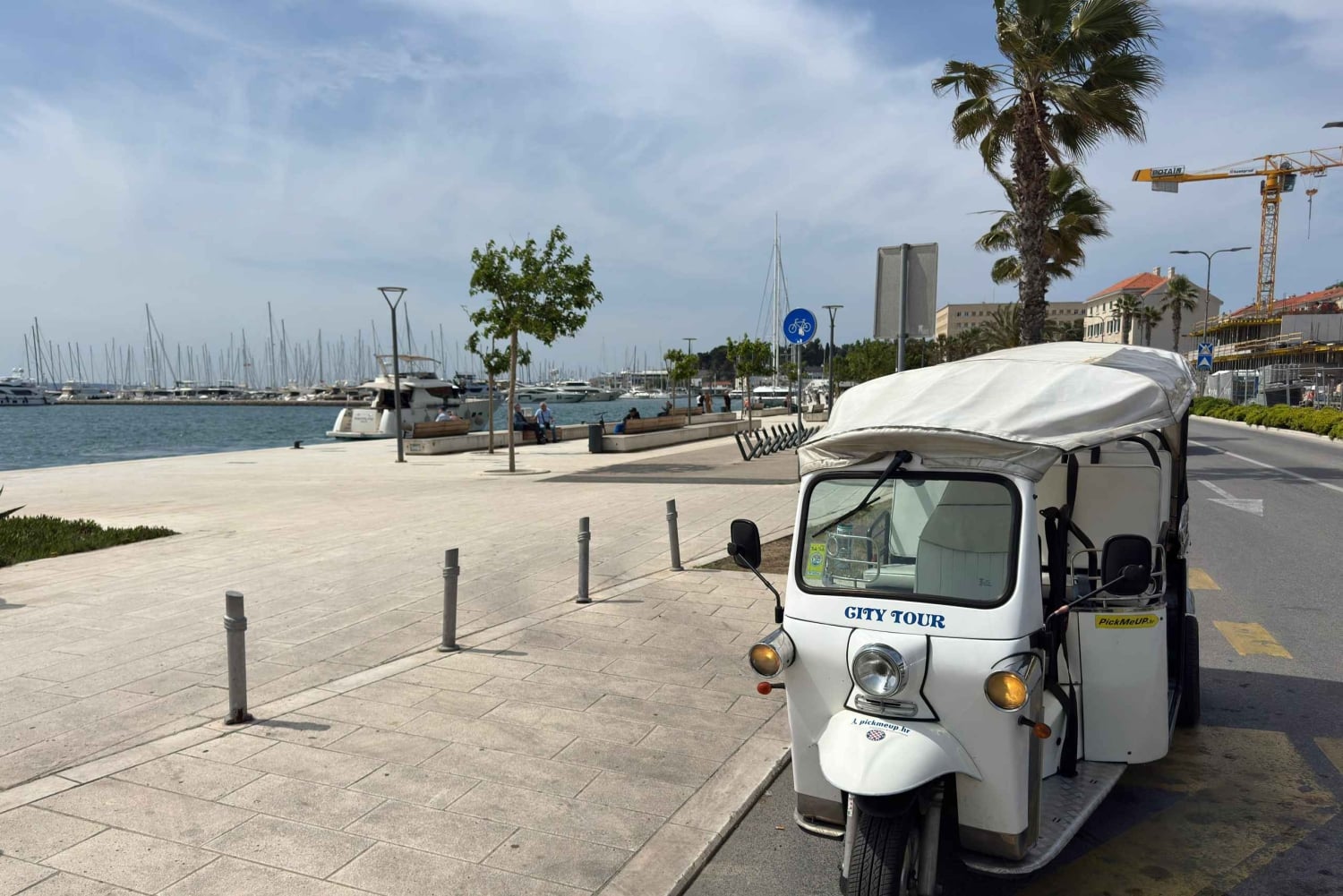 スプリット・トゥクトゥク・ツアー：見どころ、写真、現地の物語