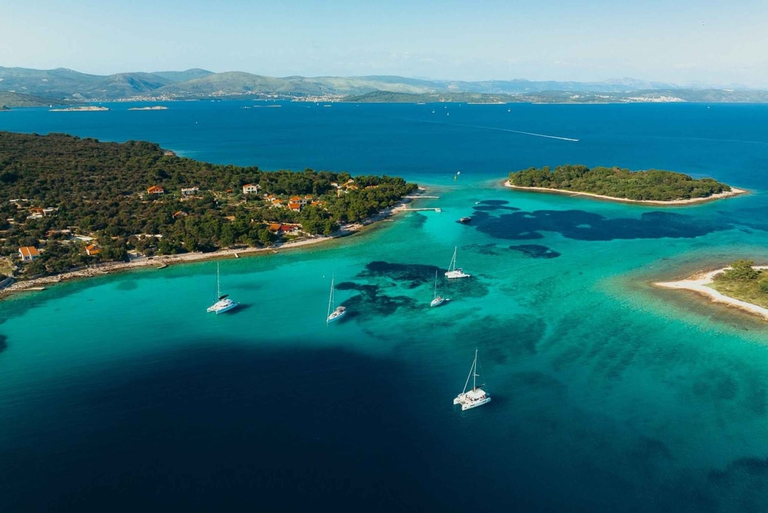 Split: tour de medio día por el museo subacuático, Trogir y la laguna Azul