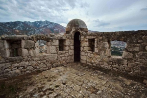 Split: Vinprovning och rundtur i Klis fästning vid solnedgången