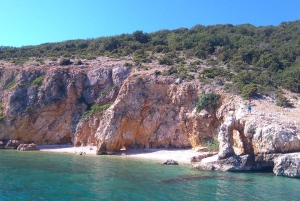 Tour por Stara Baška y Plavnik en el barco taxi Kormat