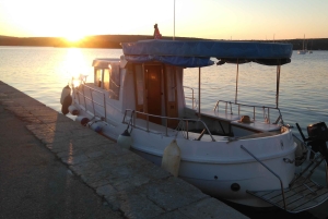 Tour por Stara Baška y Plavnik en el barco taxi Kormat