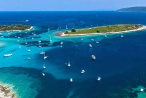 Split: Blå lagune og Šolta-bådtur med frokost og drinks