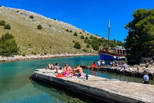 TOUR A SORPRESA KORNATI & TELASCICA Tour in barca (po Polsku)