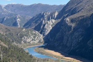 Omiš/Split Expedition: 65 km Quad Tour zu versteckten Wasserfällen