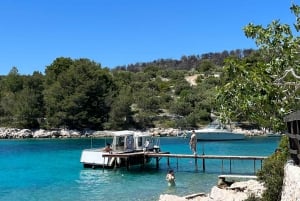 Trogir: Blue Lagoon and 3 Islands Speedboat Tour