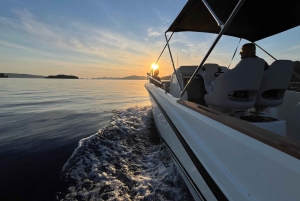 Trogir: Blaue Lagune und 3 Inseln Speedboat Tour