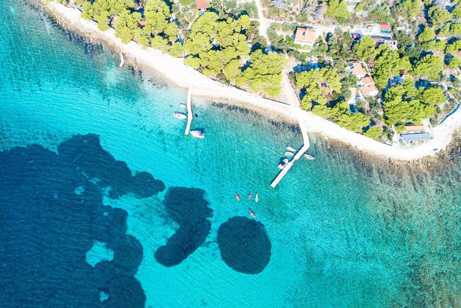 Trogir: Bådtur til Den Blå Lagune, Maslinica og Solinska-bugten