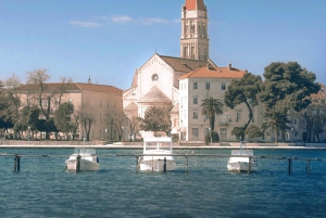 Trogir: Tour guidato a piedi in privato con guida locale