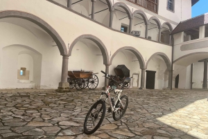 Tuheljske Toplice: castelos e igrejas de e-bike