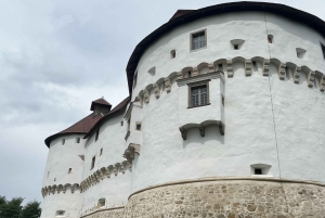 Tuheljske Toplice: castelos e igrejas de e-bike