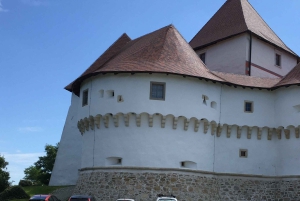 Tuheljske Toplice: castelos e igrejas de e-bike